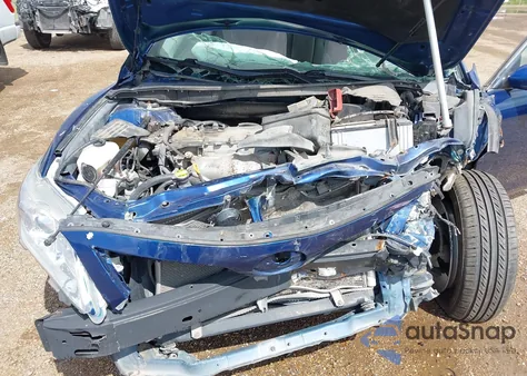 2011 Toyota Camry Le z USA, uszkodzony, nr VIN 4T1BF3EK3BU704655